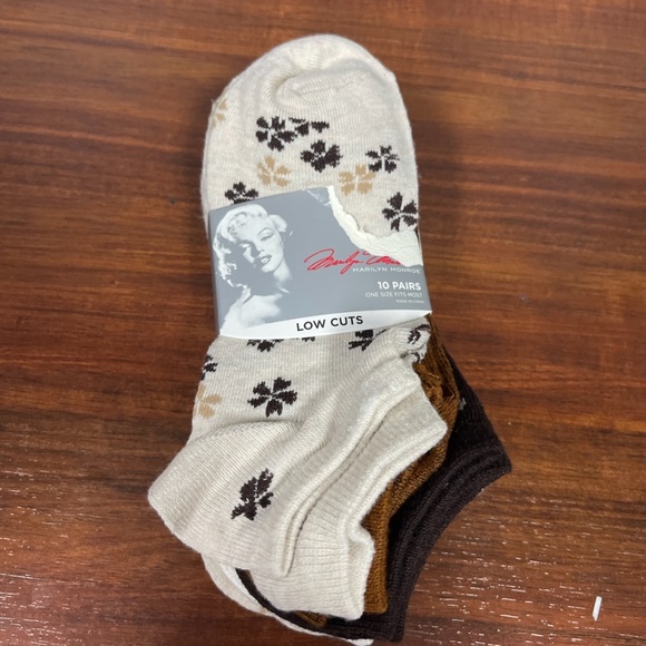Marilyn Monroe 10 Pairs Womens Low Cut Socks OSFM Multi Color Floral Print - Picture 1 of 2